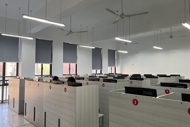 玉環(huán)中學(xué)